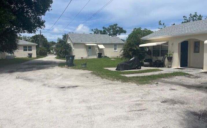Pictures of Special Purpose property located at 1751-1755 4 Avenue N, Lake Worth Beach, FL 33460 for sales - image #1
