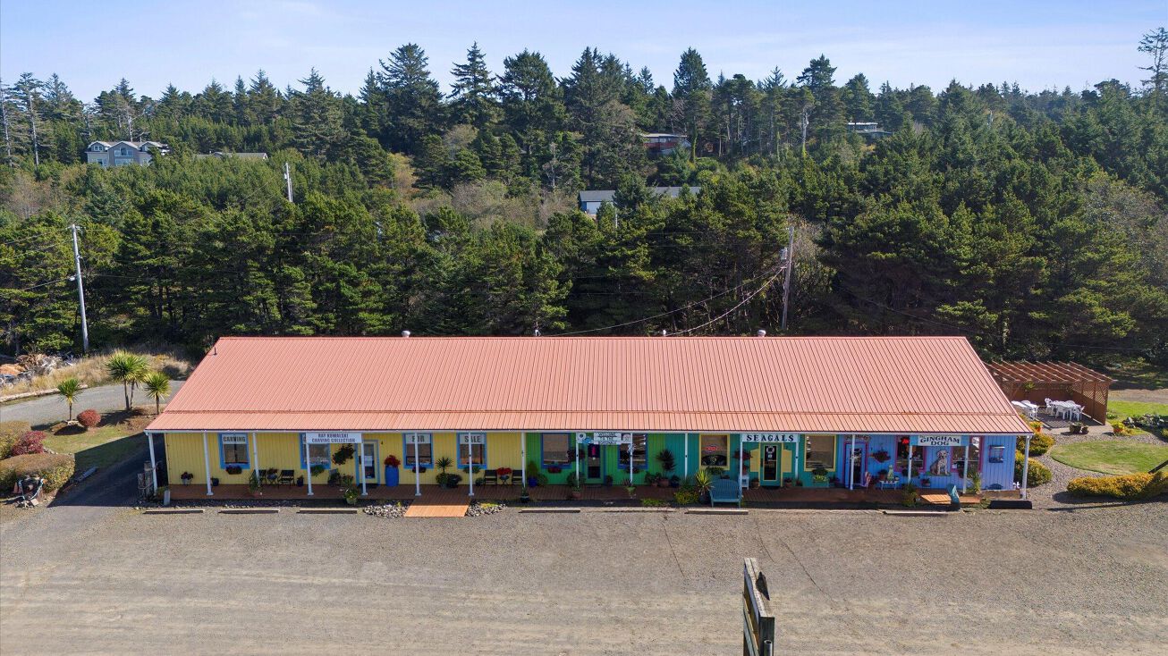 10841 NW Pacific Coast Highway, Seal Rock, OR 97376
