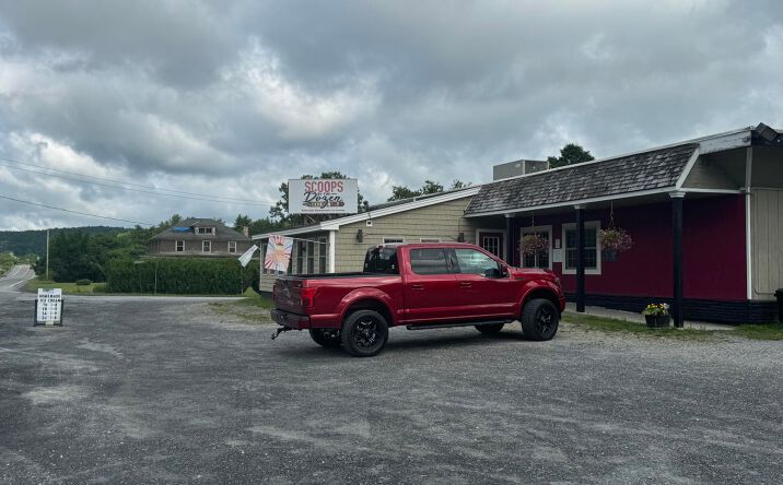 Pictures of Retail property located at 5527-5531 NY-7, Hoosick Falls, NY 12090 for sales - image #1