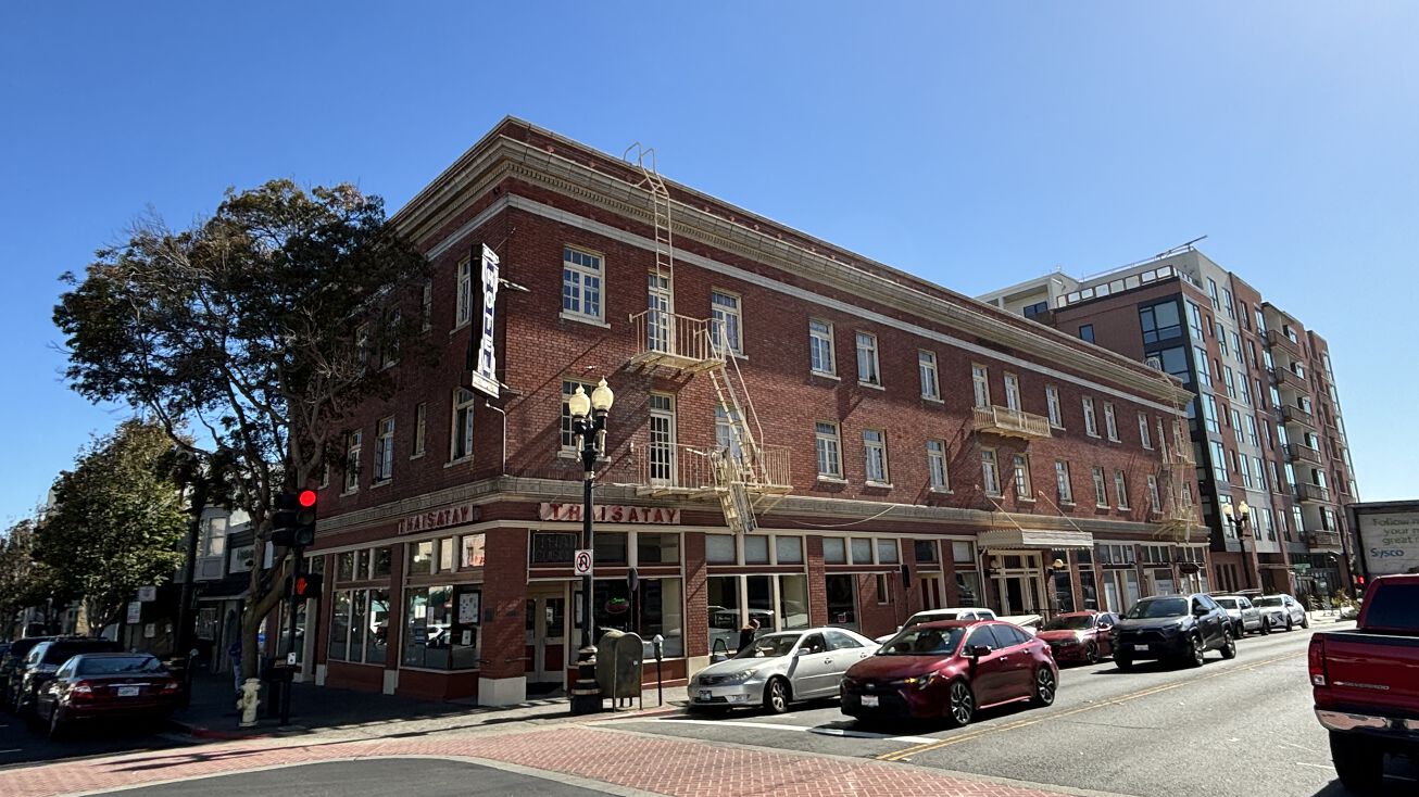 220 Linden Ave, South San Francisco, CA 94080