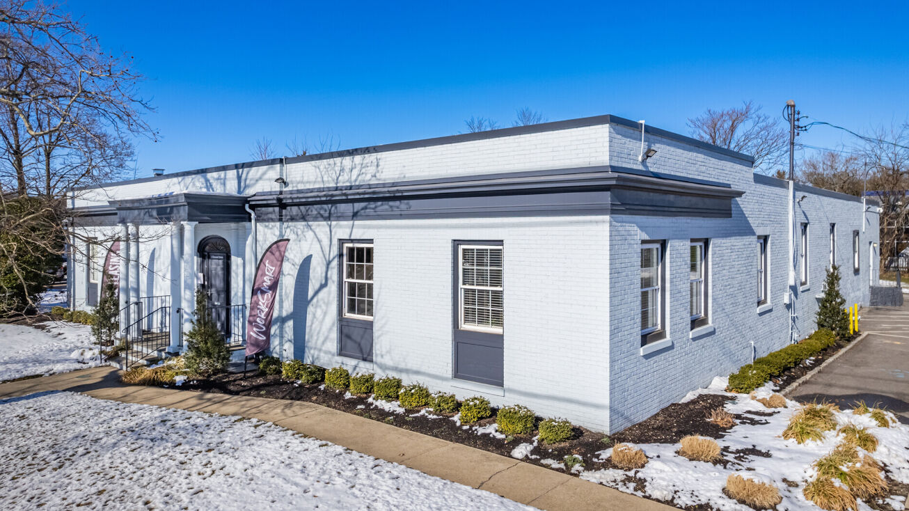 1 Channel Dr, Port Washington, NY 11050