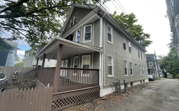 Pictures of Multifamily property located at 690-692 Dewey St, Bridgeport, CT 06605 for sales - image #1