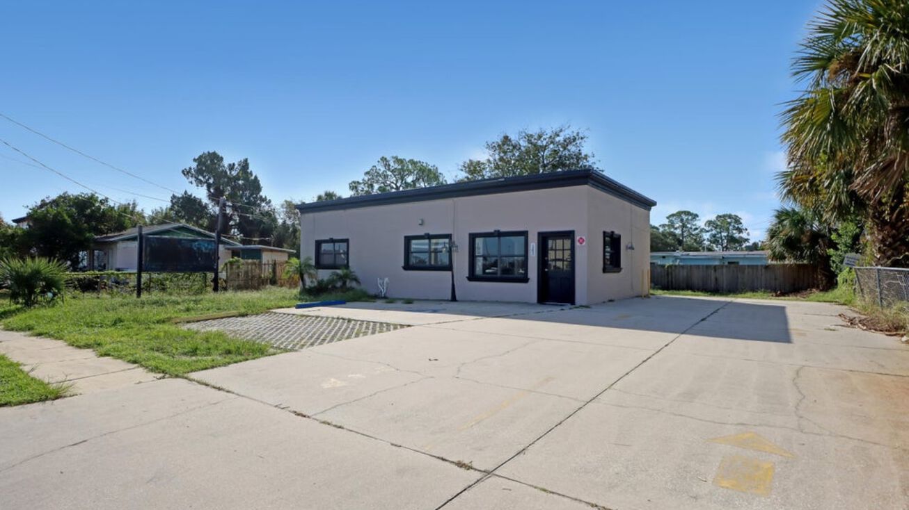 143 Harrison St, Titusville, FL 32780