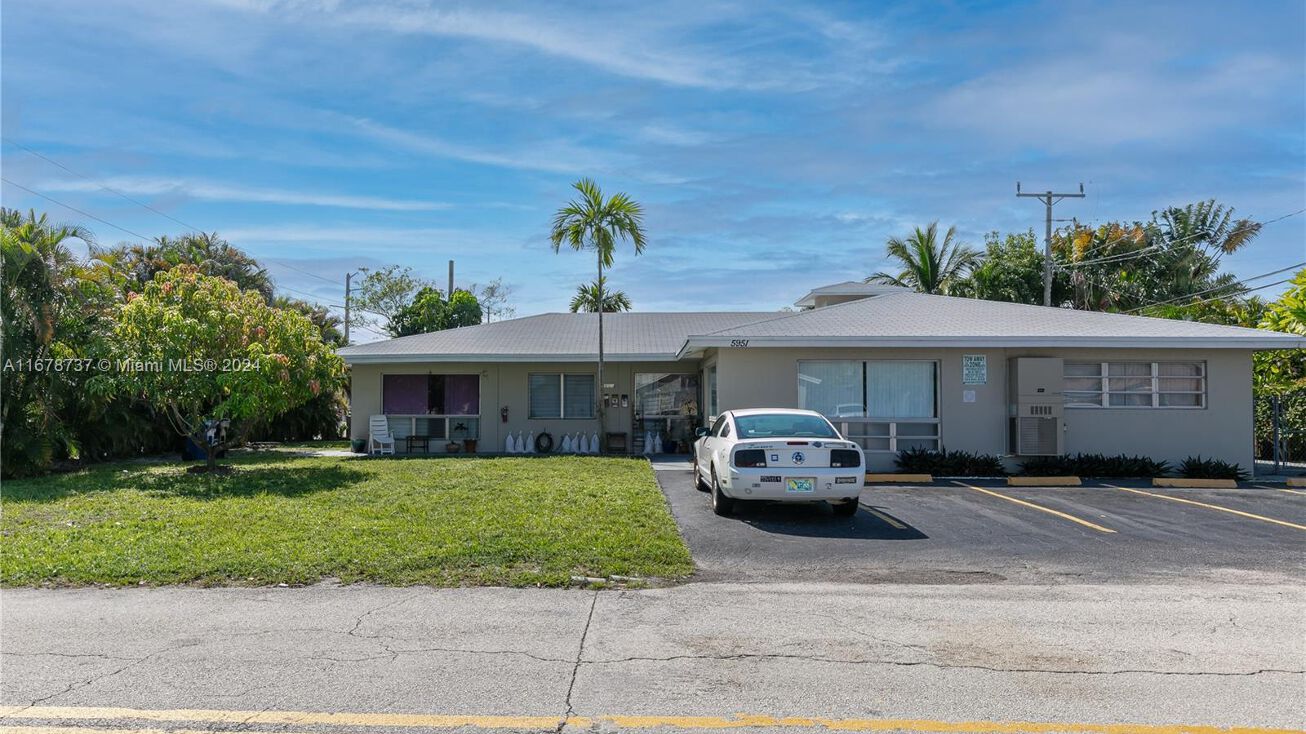 5951 NE 18th Ave, Fort Lauderdale, FL 33334