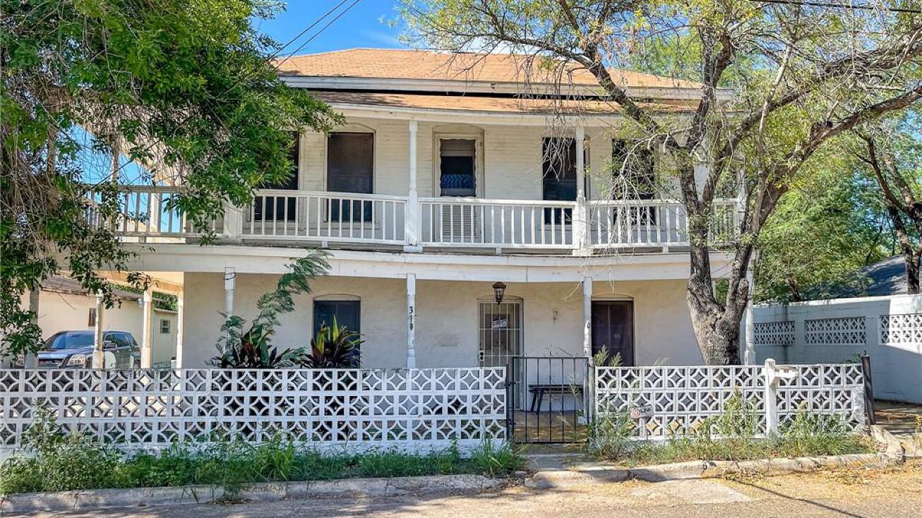 310 E Mirasoles Street, Rio Grande City, TX 78582