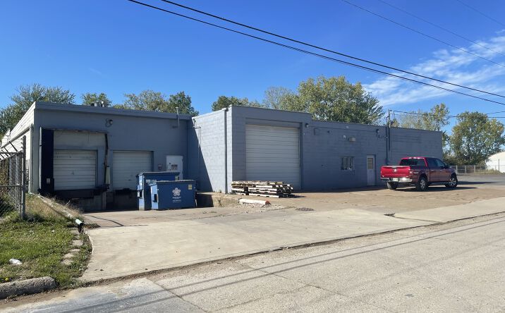Pictures of Industrial property located at 1744 Iowa Ave, Lorain, OH 44052 for sales - image #1