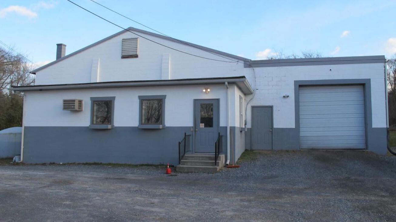 398 S Main St, Manheim, PA 17545
