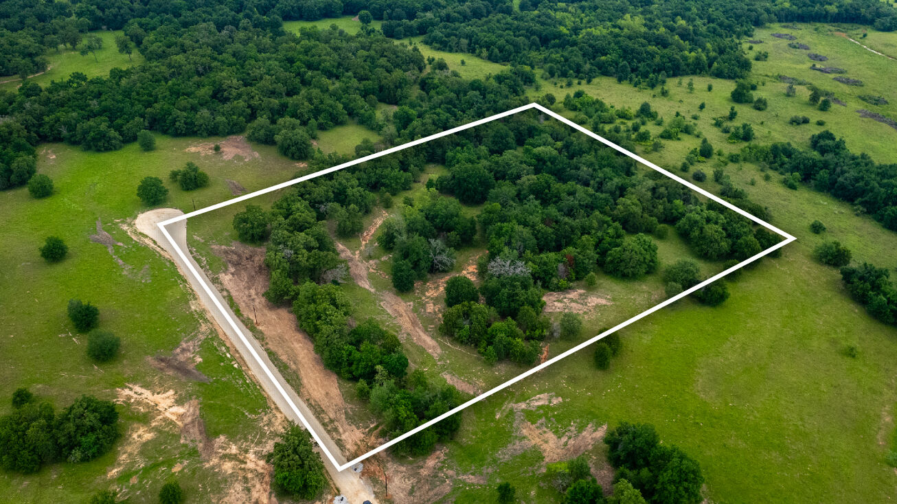 380 Green Acres Lane, Milano, TX 76556