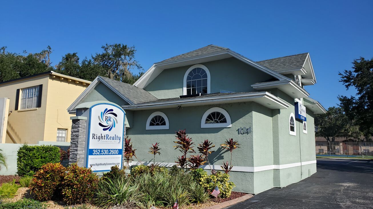 104 E Dixie Ave, Leesburg, FL 34748