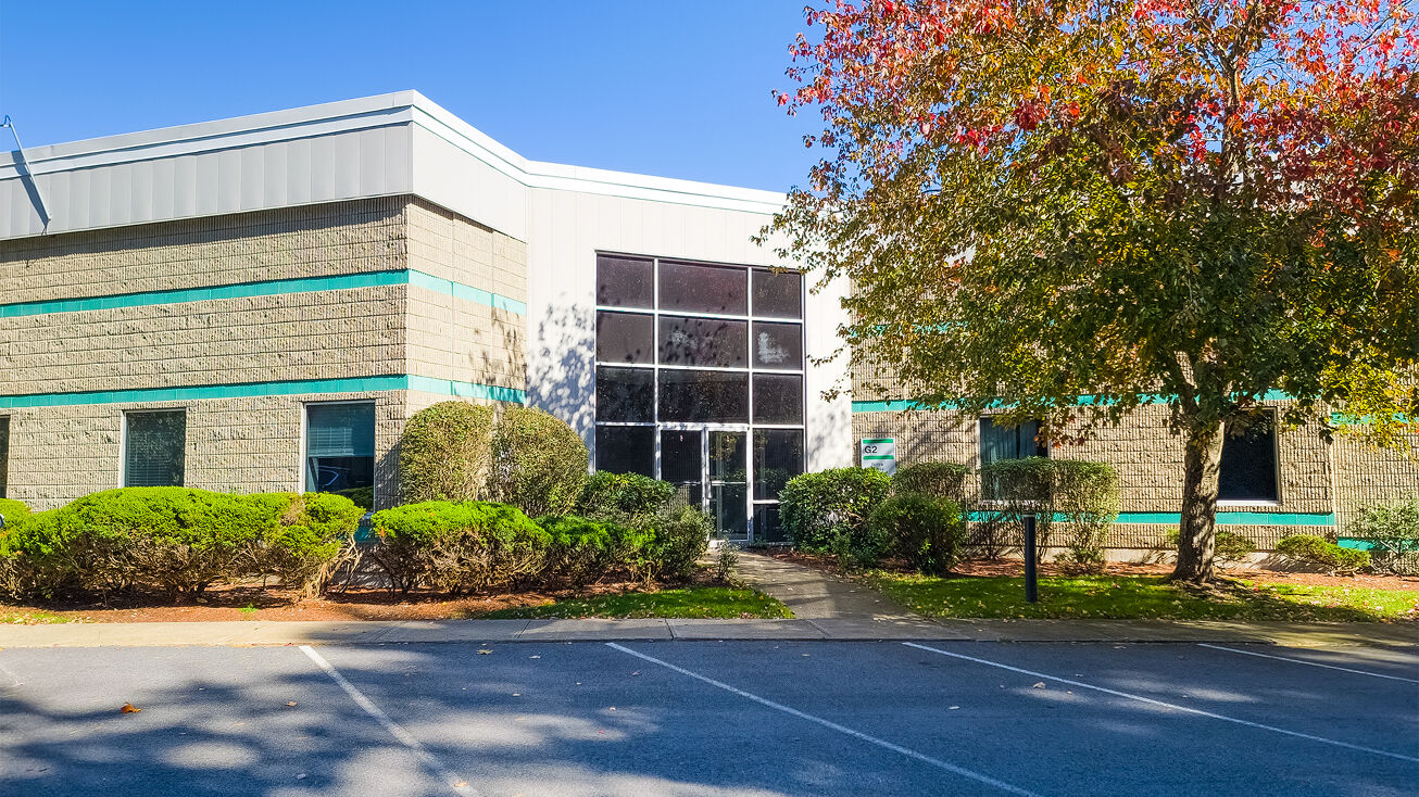 100 Weymouth St, Rockland, MA 02370