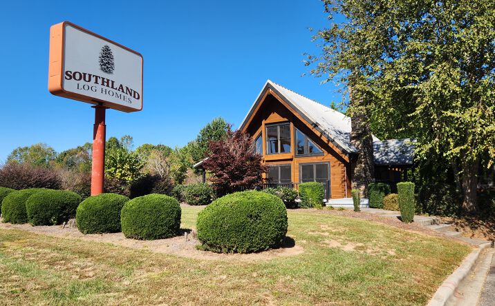 Pictures of Office, Retail property located at 163 Absher Park Rd, Statesville, NC 28625 for sales - image #1
