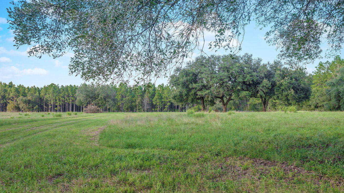 25200 Old Joyner Mill Rd, Kiln, MS 39556