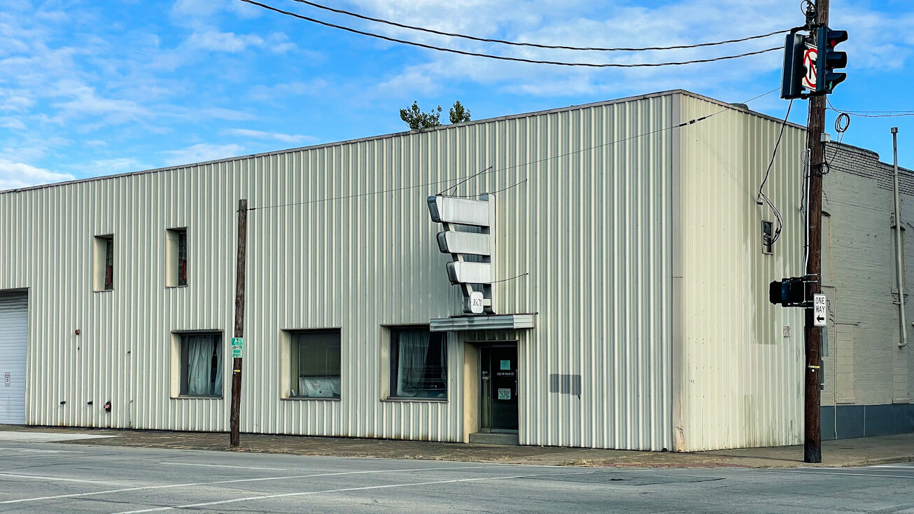 Pictures of Industrial property located at 1601 & 1605 W Main St, Louisville, KY 40203 for sales - image #1