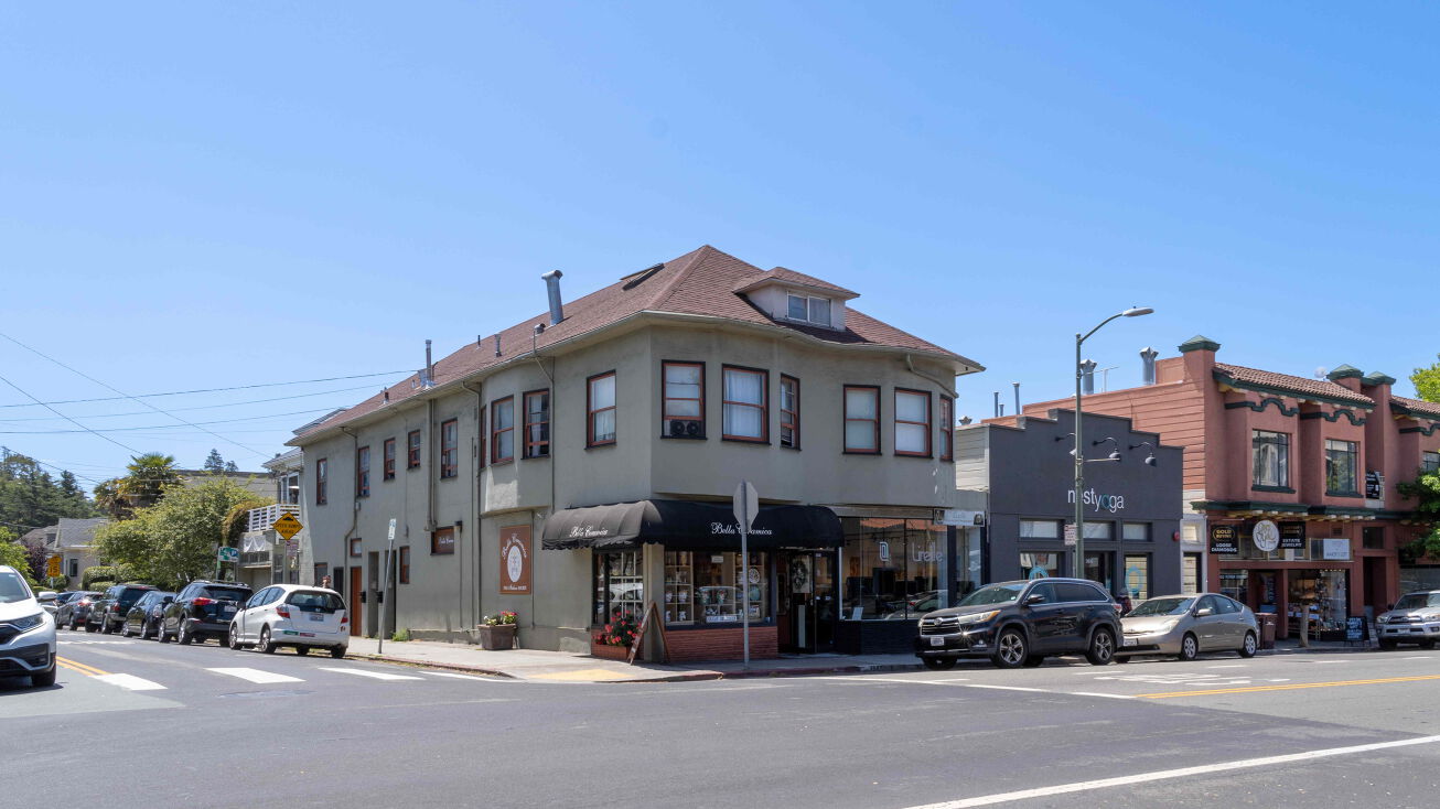 7 Monte Vista Ave, Oakland, CA 94611