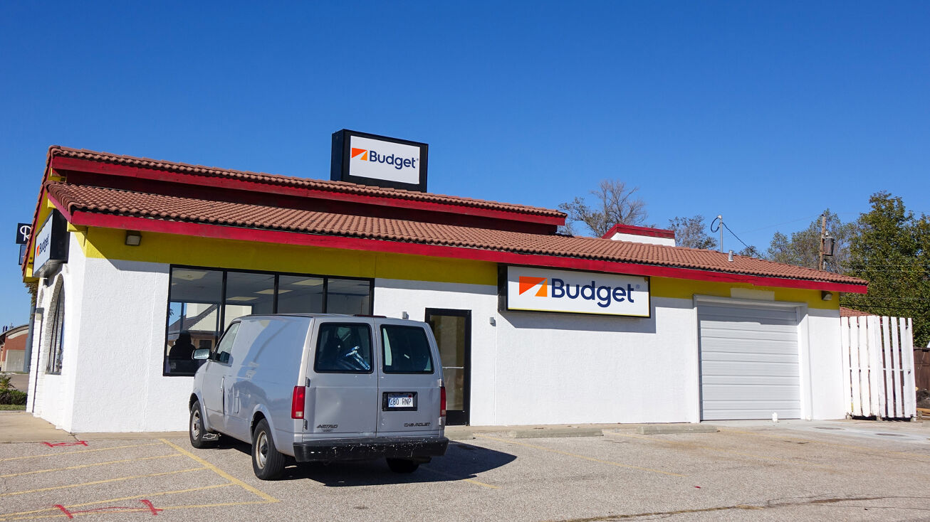 8144 E Kellogg Dr Wichita KS 67207 Crexi 8144-e-kellogg-dr-wichita-ks-67207-crexi