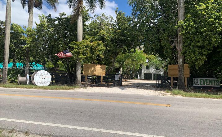 Pictures of Retail, Land property located at 23175 Naranja Rd, Miami, FL 33170 for sales - image #1
