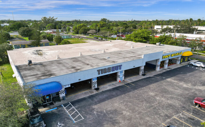 Pictures of Industrial, Retail property located at 1260 W Sunrise Blvd, Fort Lauderdale, FL 33311 for sales - image #1