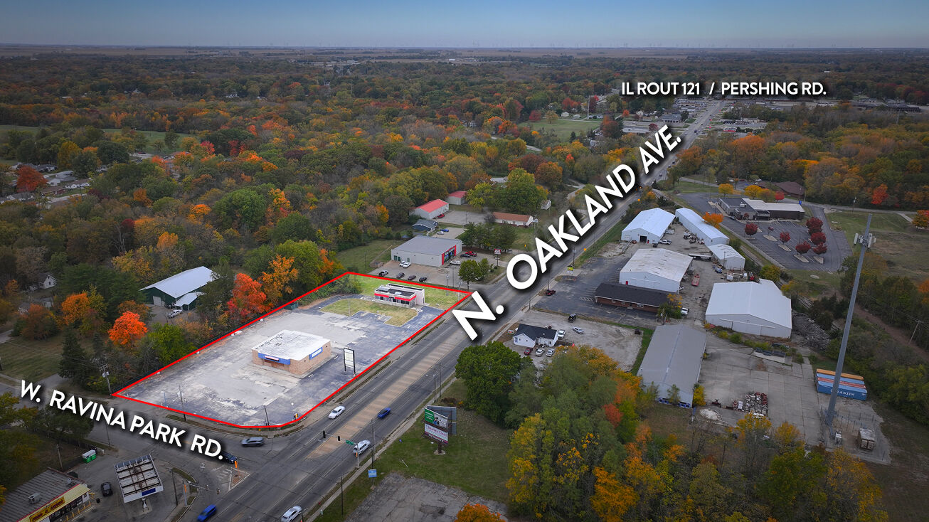 2215 N Oakland Ave, Decatur, IL 62526