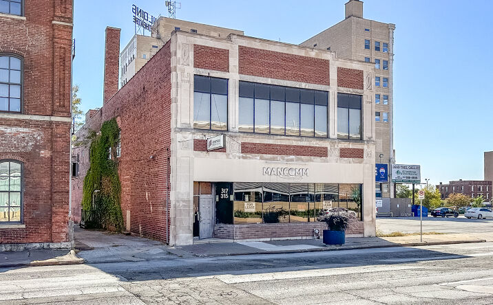Pictures of Office property located at 315 W 4th St, Davenport, IA 52801 for sales - image #1