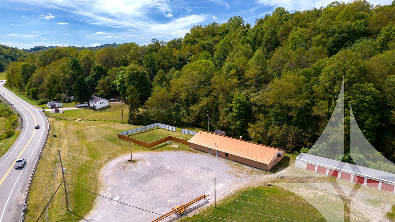 Pictures of Retail property located at 2671 Clarksburg Rd, Buckhannon, WV 26201 for sales - image #1