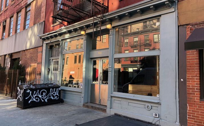 Pictures of Retail property located at 306 W 13th St, New York, NY 10014 for sales - image #1
