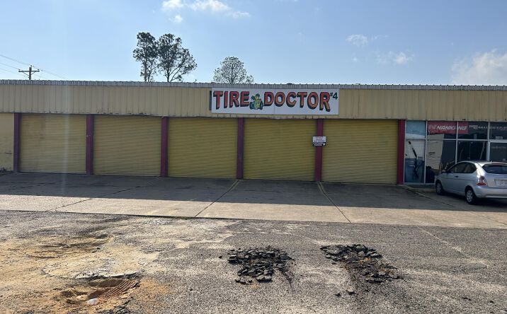 Pictures of Industrial property located at 5301 Veterans Boulevard, Pascagoula, MS 39581 for sales - image #1