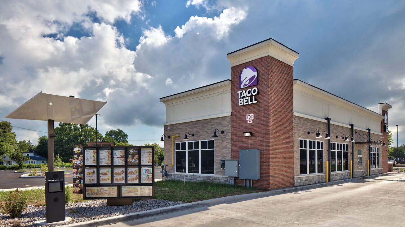 7125 Aurora Rd, Aurora, OH 44202