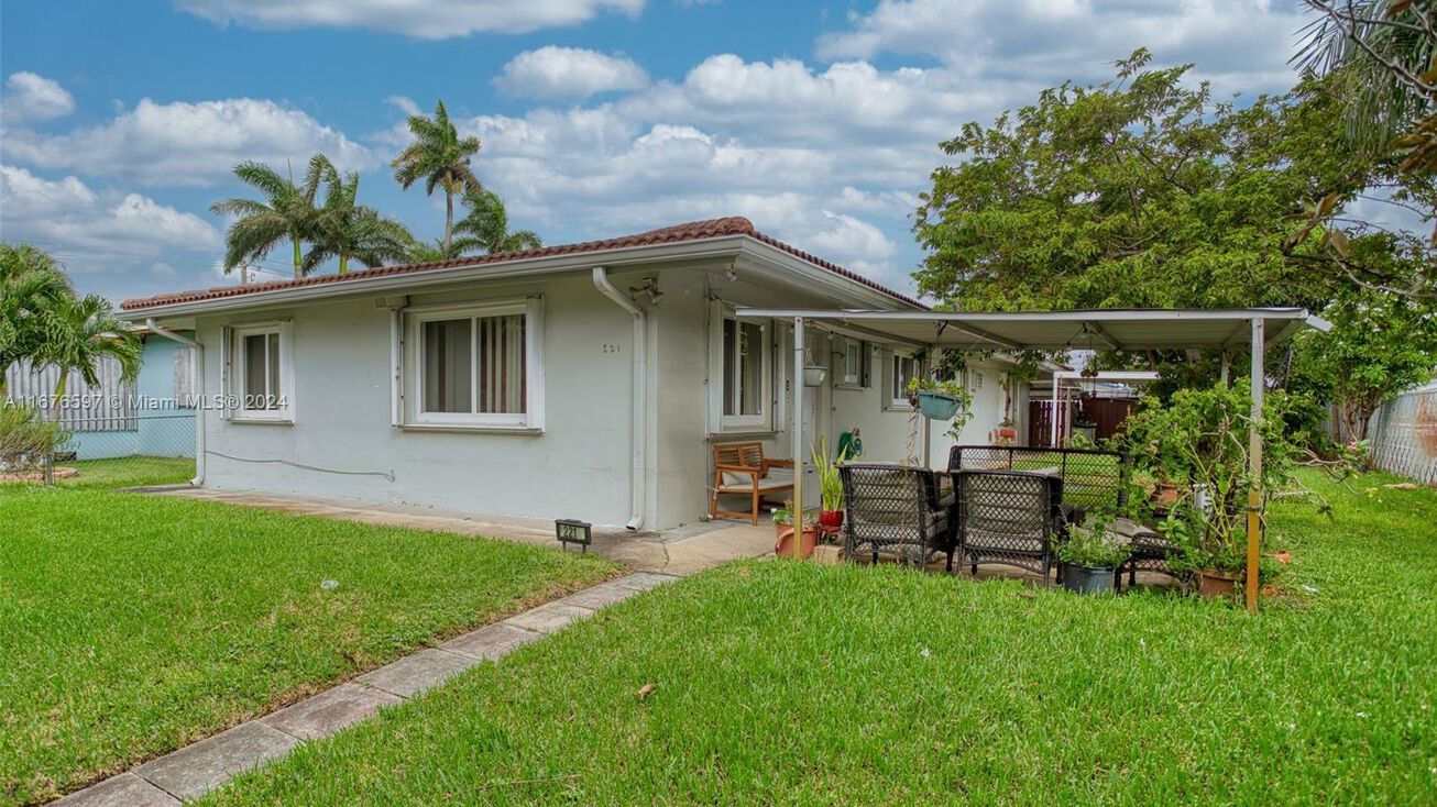 221 NE 1 Terrace 12, Dania Beach, FL 33004