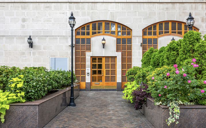 Pictures of Mixed Use property located at 418 E 59th St, New York, NY 10022 for sales - image #1