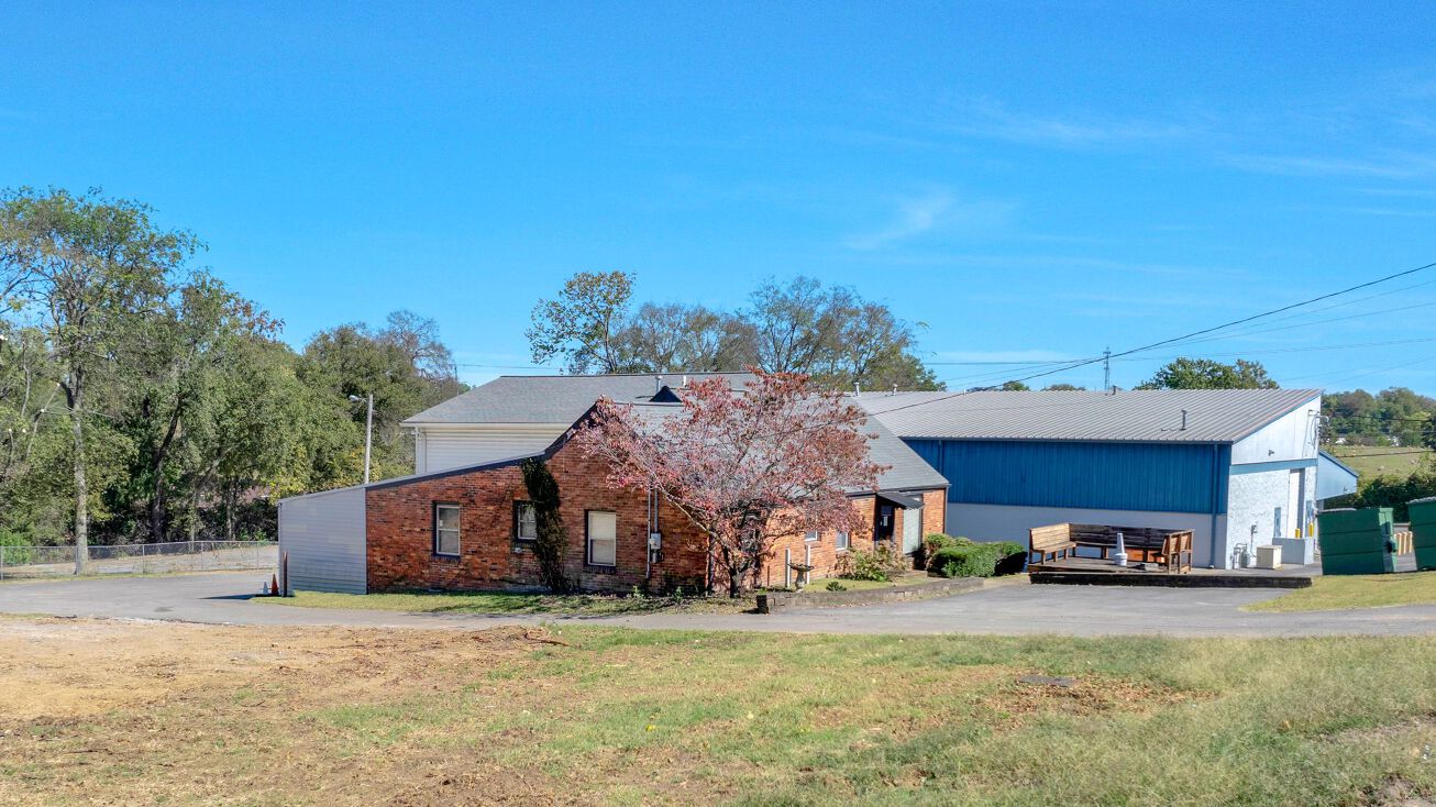 2730 Larmon Ave, Berry Hill, TN 37204