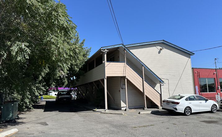 Pictures of Multifamily property located at 822 E Baldwin Ave, Spokane, WA 99207 for sales - image #1