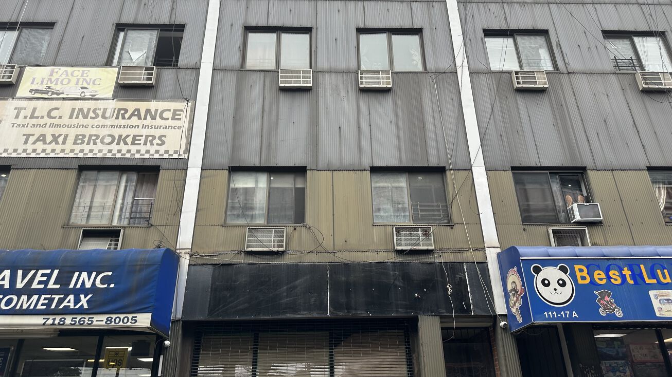 11117 Roosevelt Ave, Queens, NY 11368