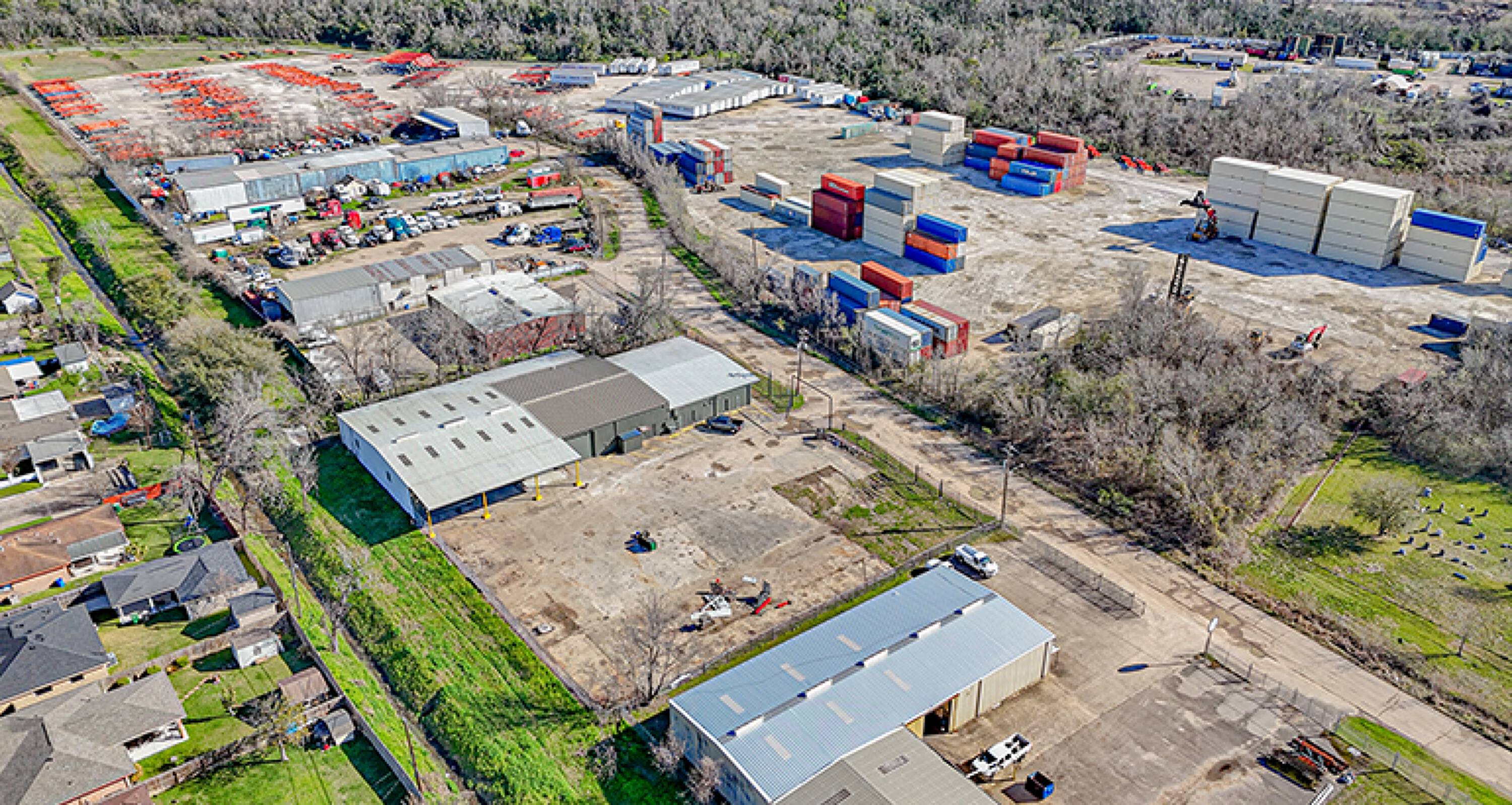 3741 Trailmobile Dr, Houston, TX 77013
