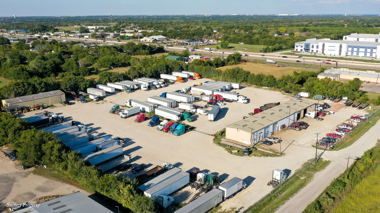 1323 Brookside Dr, Glenn Heights, TX 75154