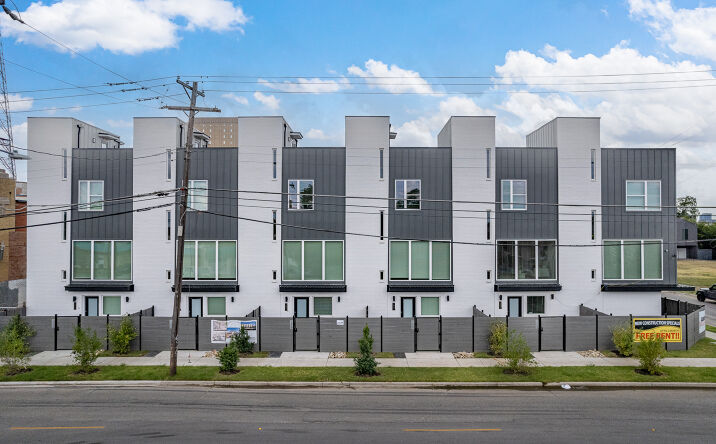 Pictures of Multifamily property located at 1423 N Carroll Ave, Dallas, TX 75204 for sales - image #1