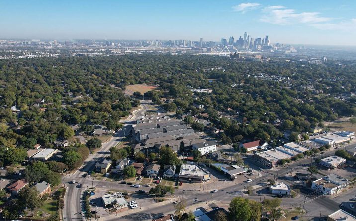 Pictures of Retail, Land property located at 901 W. Davis & 1019 Kings Hwy, Dallas, TX 75208 for sales - image #1