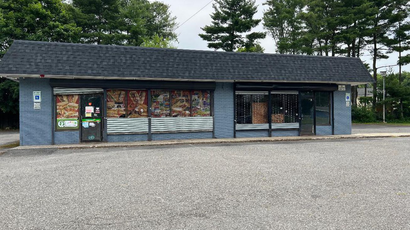 419 Van Sciver Pkwy, Willingboro, NJ 08046