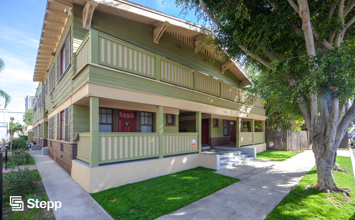 Pictures of Multifamily property located at 718 Chestnut Ave, Long Beach, CA 90813 for sales - image #1