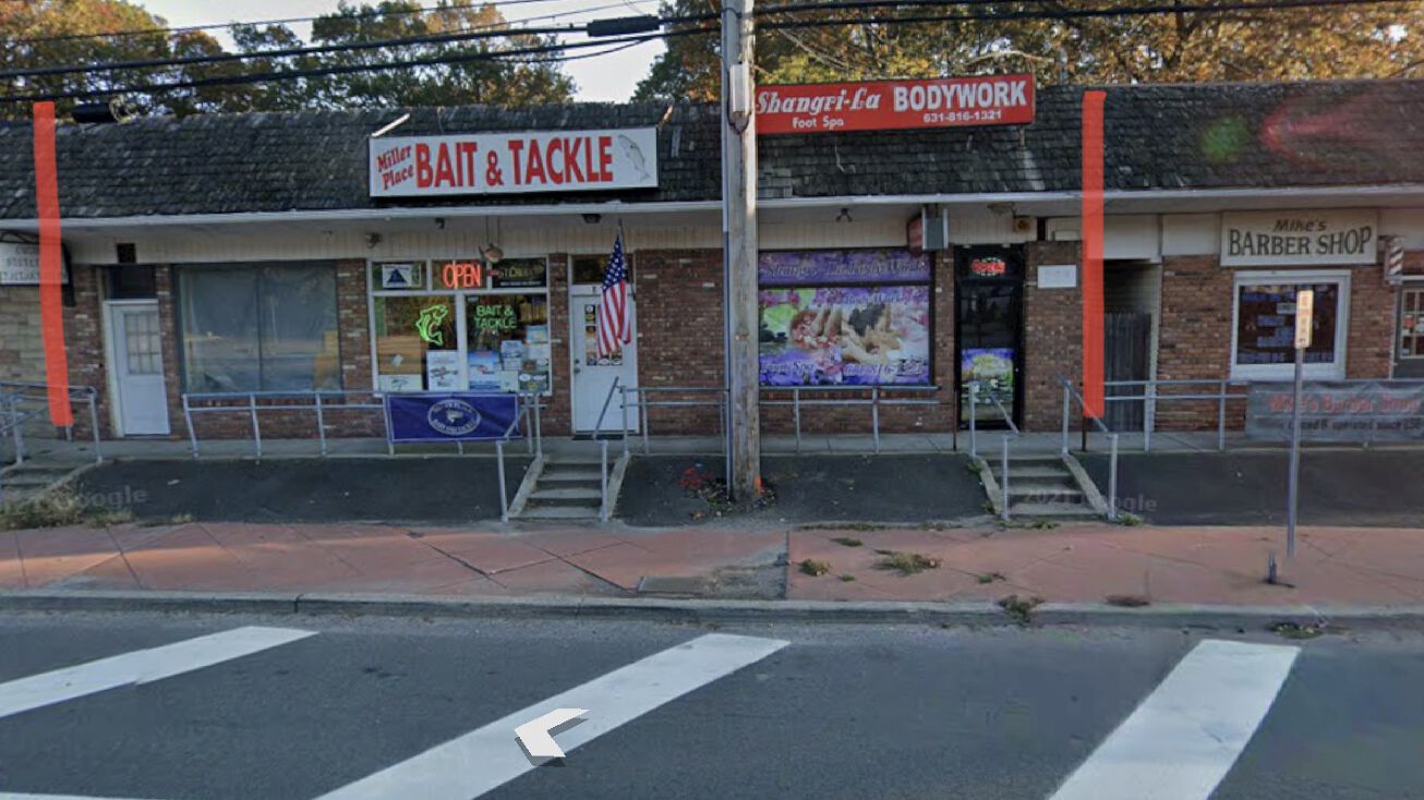 832 NY25A, Miller Place, NY 11764