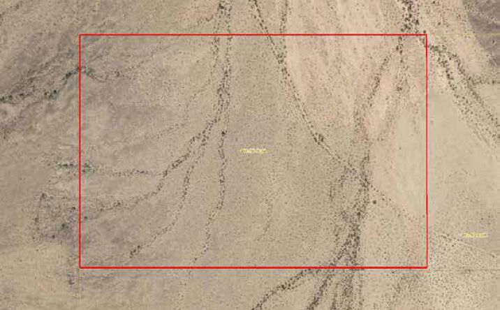 Pictures of Land property located at Vacant Land, APN: 401-50-016A, Arlington, AZ 85322 for sales - image #1