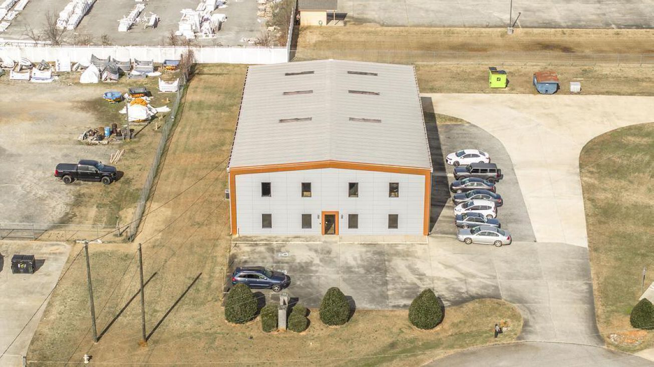 105 Industrial Way, Byron, GA 31008