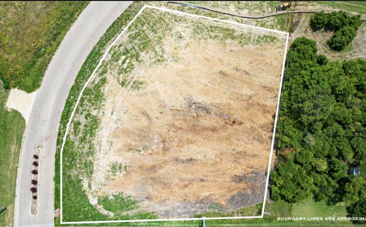 Pictures of Land property located at TBD Bagby Ave & Alliance Parkway, Hewitt, TX 76643 for sales - image #1