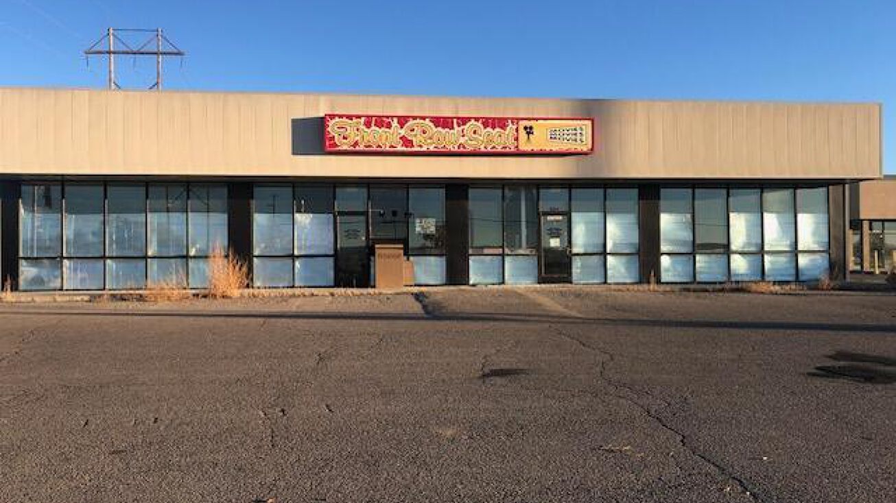 1504 W BROADWAY Avenue, Bloomfield, NM 87413