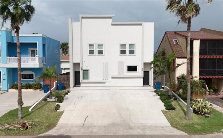 Pictures of Multifamily property located at 112 E Dolphin Lane, South Padre Island, TX 78597 for sales - image #1