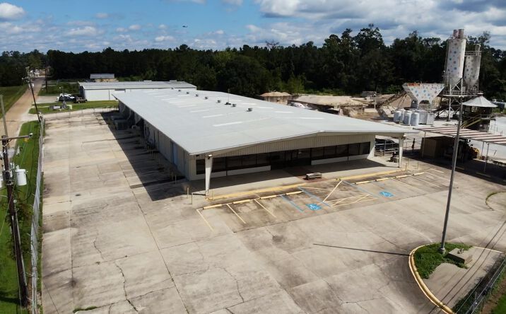 Pictures of Office, Industrial property located at 2103 US 190, Hammond, LA 70401 for sales - image #1