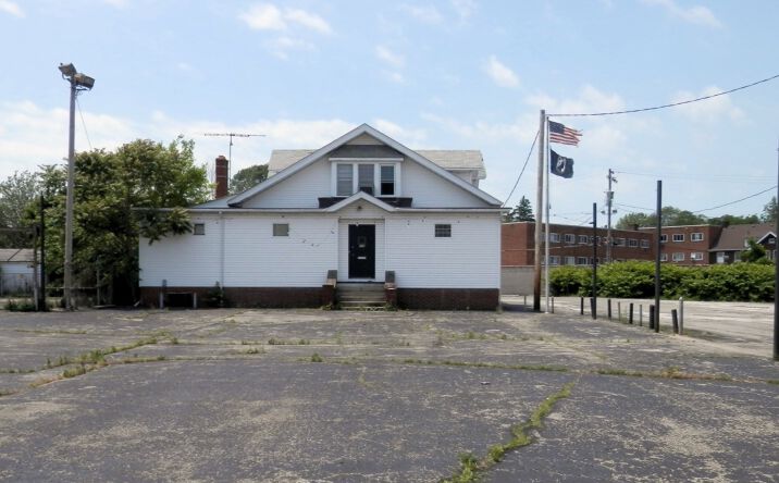Pictures of Retail property located at 532 E 185th St, Cleveland, OH 44119 for comps - image #1