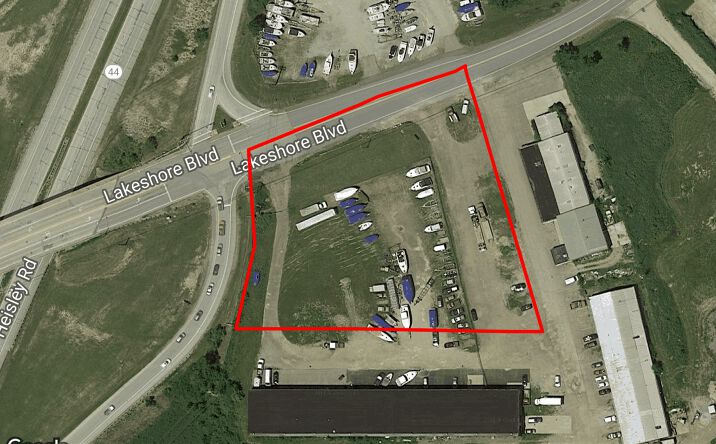 Pictures of Retail, Land property located at 759 Lake Shore Blvd, Painesville, OH 44077 for comps - image #1