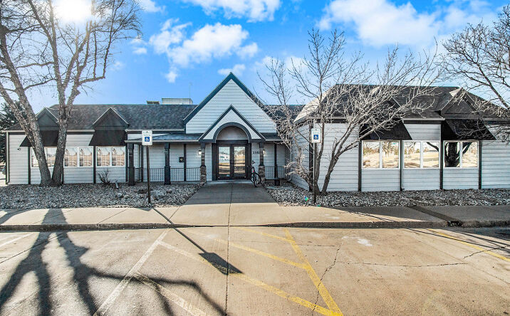 Pictures of Mixed Use, Office, Retail, Special Purpose property located at 2501 W Russell St, Sioux Falls, SD 57104 for sales - image #1