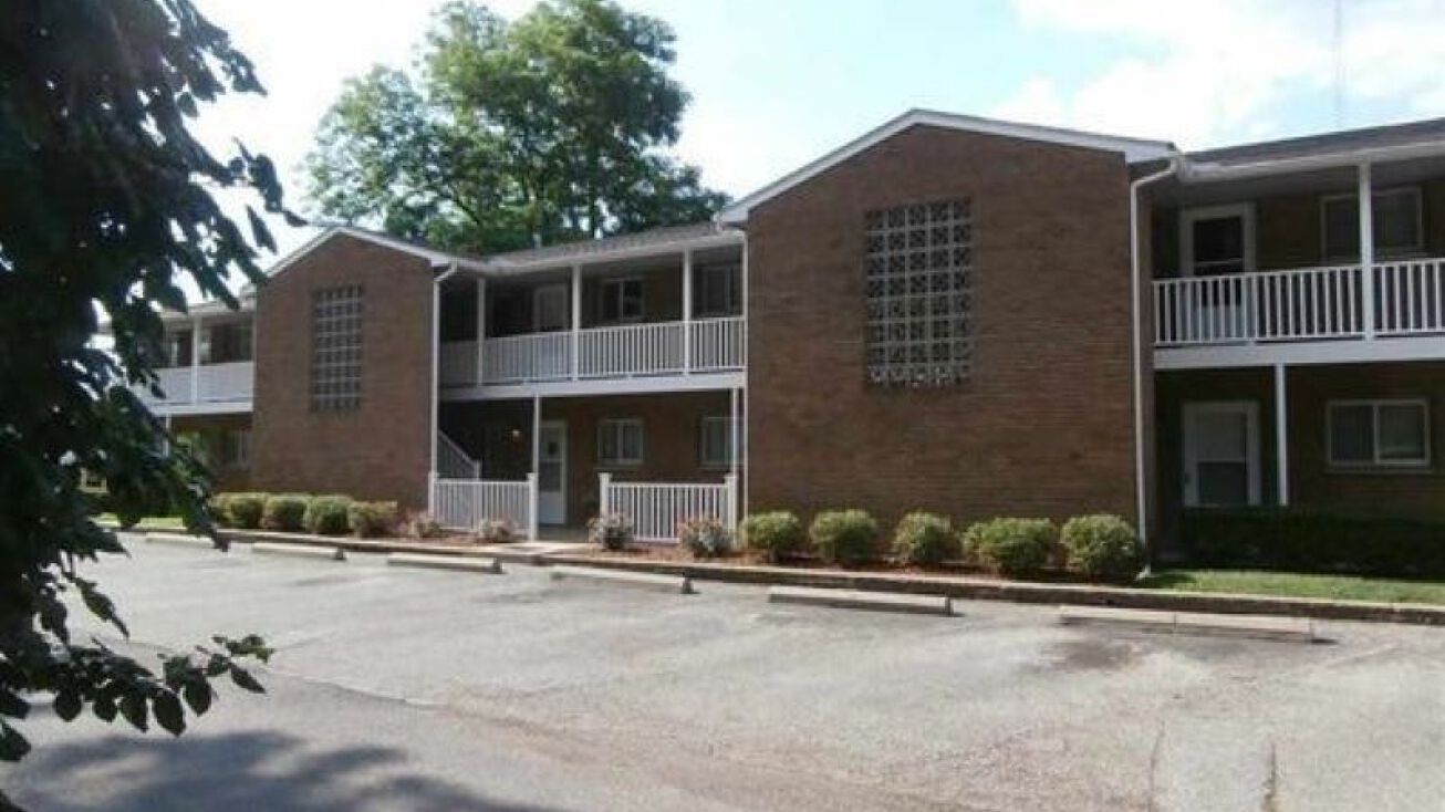 326 W Kenwood Dr, Bloomington, IN 47404