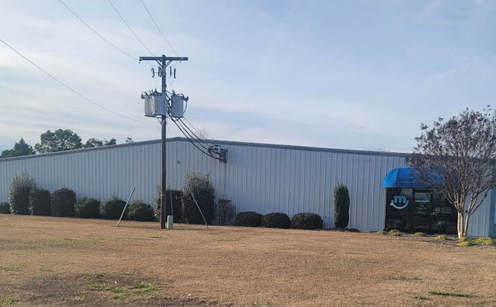 Jackson And Sons Goldsboro North Carolina 321 Goldsboro St, Newton Grove, NC 28366 | Crexi.com